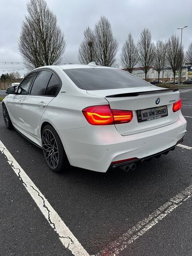2016 BMW 330e M Sport