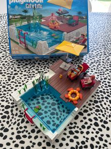 playmobil city life swimming pool