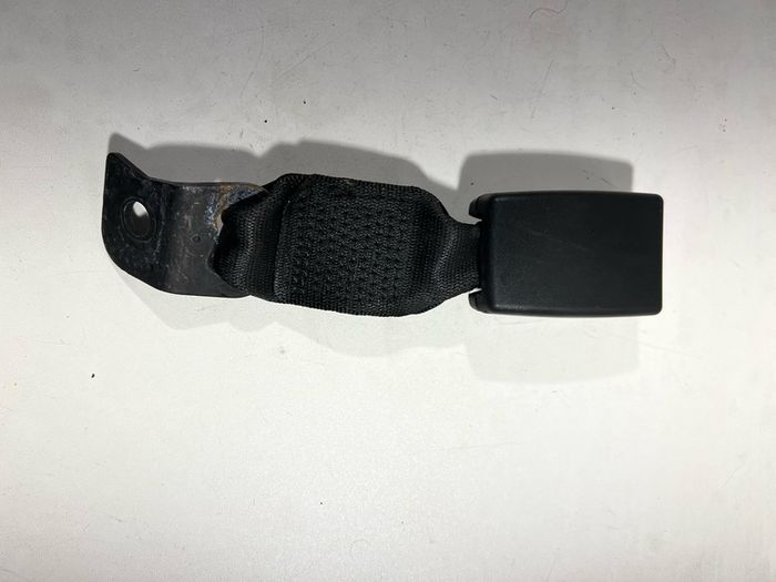BMW 3 Series E90 E91 LCI seat belt lock rear left 9117261 A3l3b32g