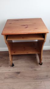 Computer desk