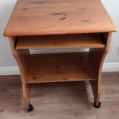 Computer desk