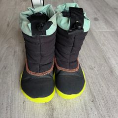Vivobarefoot boot child size 25