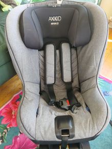 Axkid Minikid car seat