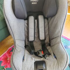 Axkid Minikid car seat