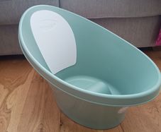 Shnuggle baby bath