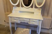 Laura James Style White Dressing Table Vanity Set with Triple Mirror &amp; Stool