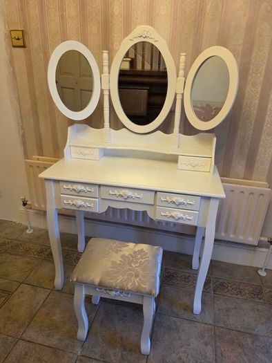 Laura James Style White Dressing Table Vanity Set with Triple Mirror & Stool