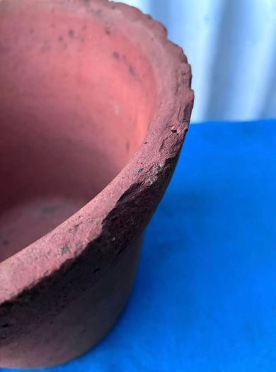 2 vintage terracotta flower pots