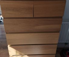Chest of drawers