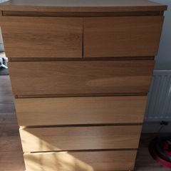 Chest of drawers