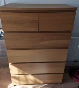 Chest of drawers
