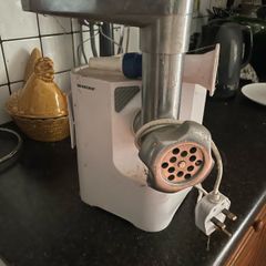 mincer, not used in a long time.silver crest, Lidl i think