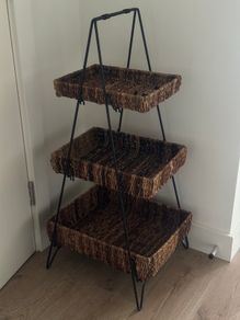 Storage rack