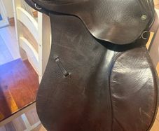 Gorgeous 17 Fox Saddle