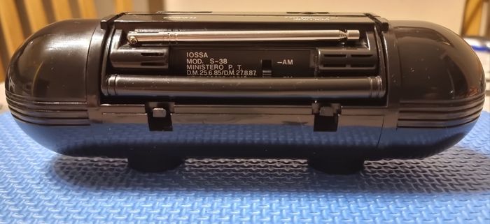 1995 Radio IOSSA AM/FM Radio S-38, exelent condition,