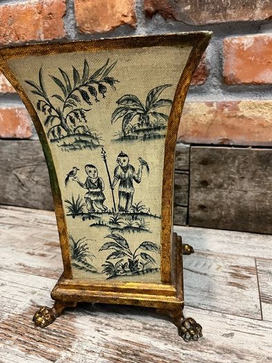 vintage Flowerpot stand umbrella