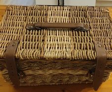 Picnic basket