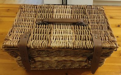 Picnic basket