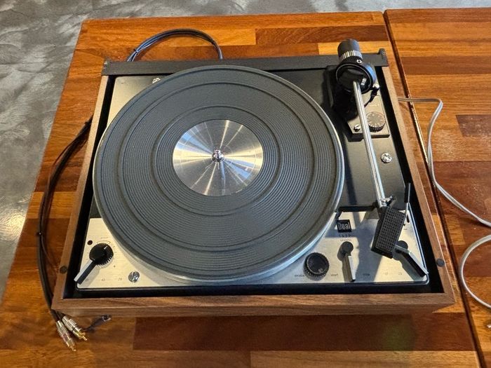 Vintage DUAL 1229 Turntable