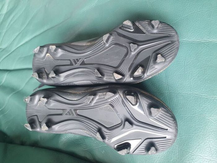 Football boots size 12.5 junior