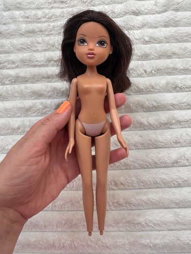 Moxie Girlz Sophina DollsMGA 2009 Used Please see photos