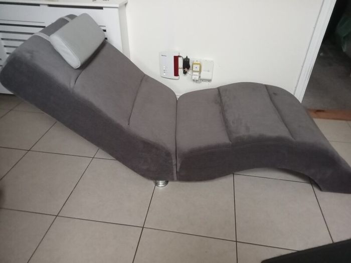 Grey Fabric Chaise Long Lounge Lounger with Leather headrest