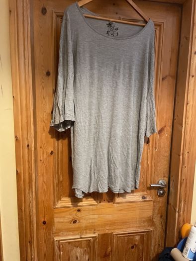 Grey long top size 22