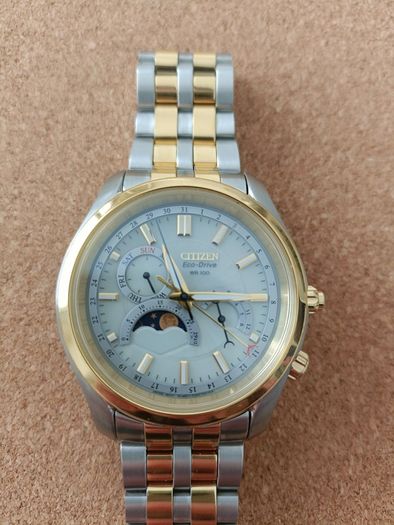 Citizen Eco-Drive Moon Phase Calibre 8651 WR 100 Never Worn Two Tone Bracelet Watch