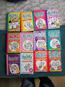 Dork Diaries x12