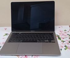 MacBook Pro M1 (Read Description)