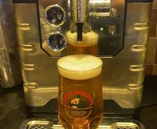 Blade beer machine