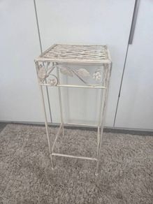 Metal stand