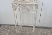 metal stand