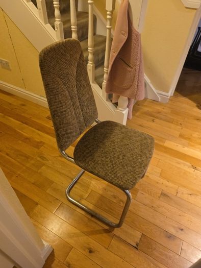 Set of 3 dining chairs