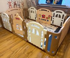 Dwinguler Castle Playpen