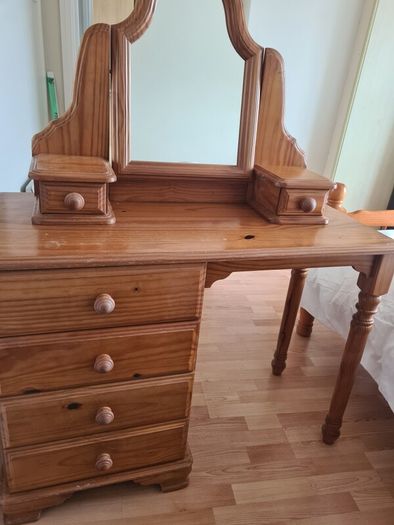 Pine Dressing table with stand alone  mirror