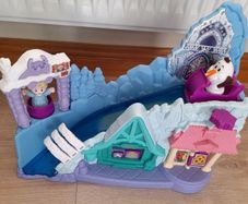 Fisher Price Little People Disney Frozen Arendelle Sledding Adventures