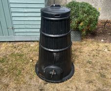 Compost bin