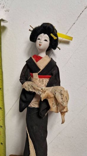 Vintage Japanese Geisha Figurine,  doll