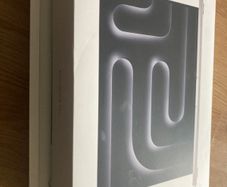 MacBook Pro empty box