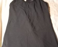 Black top sportswear
