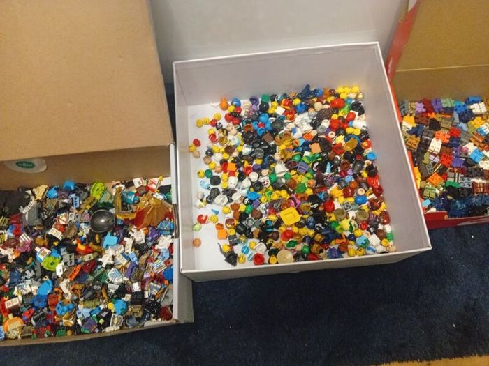 Lego mini figures