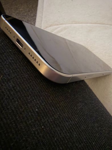 iPhone 16 Pro Max - 100% Battery Health - Only 2 Weeks Old
