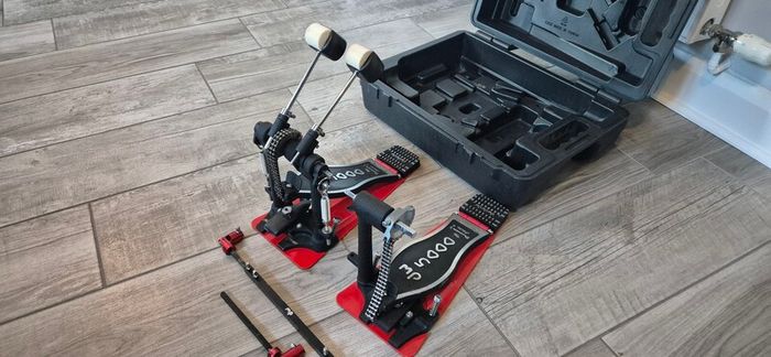 DW 5000 Accelerator double pedal