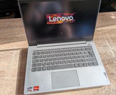 Lenovo Ideapad 5 14" AMD Ryzen 16GB