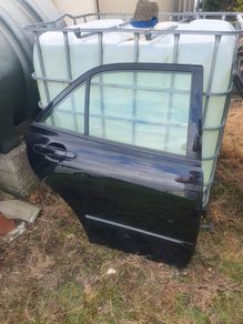 Black Is200 Drivers rear door