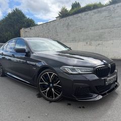 2023 BMW 530e M Sport Pro X Drive,Sunroof, 20 inch