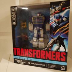 transformers studio series 86 soundwave