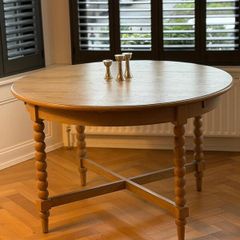 Round Extending Solid Oak Dining Table