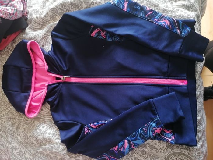 girls tracksuit
